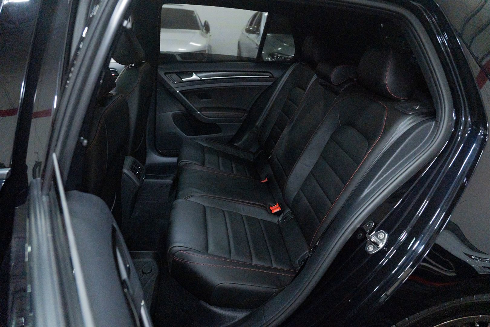Used 2017 Volkswagen GTI Autobahn FWD image 26
