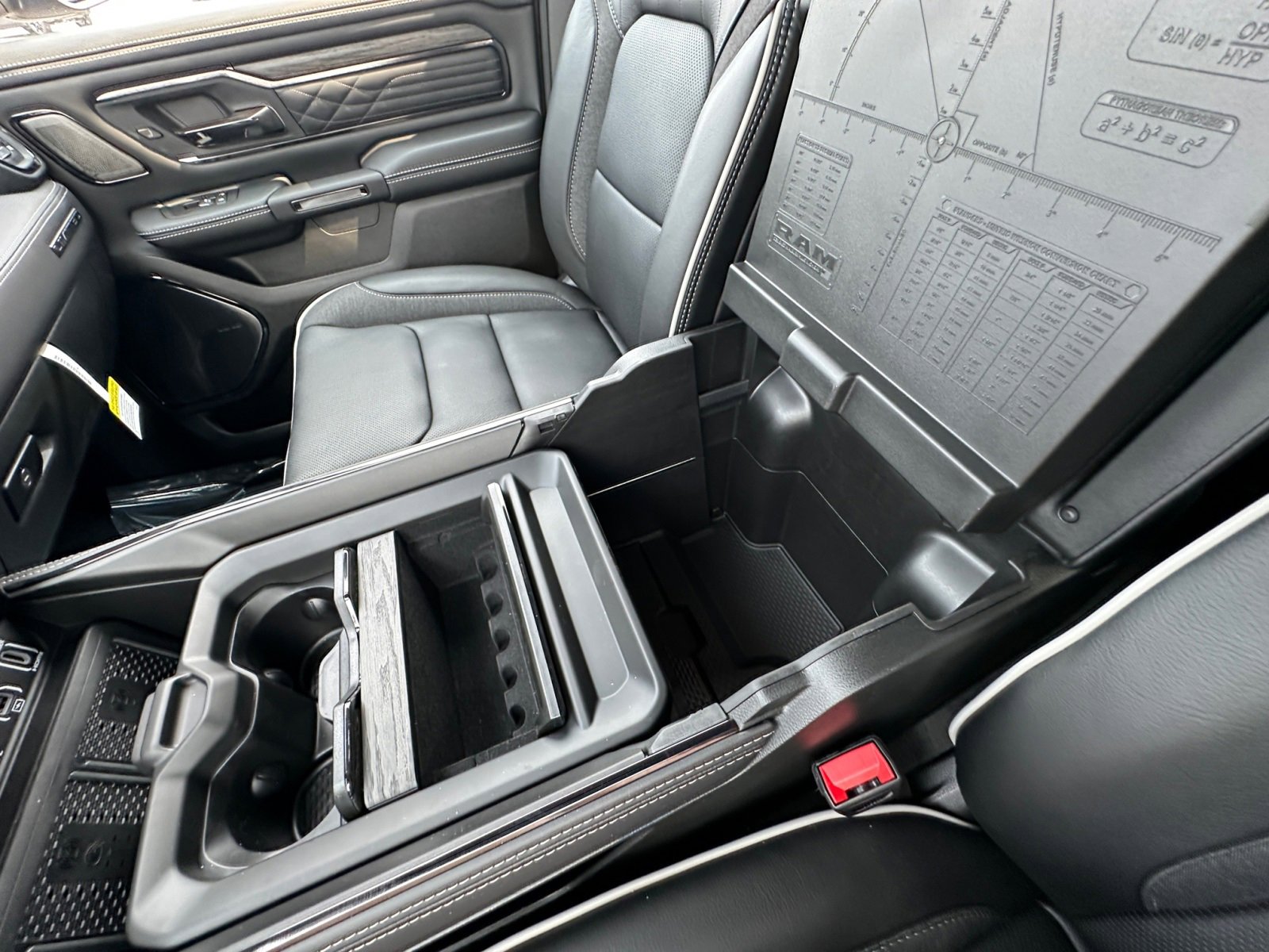 New 2026 RAM 1500 Limited image 32