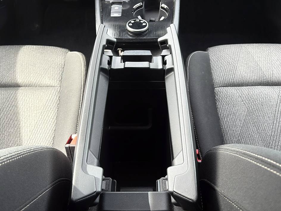 Certified 2025 Nissan Rogue SV AWD/4WD image 34