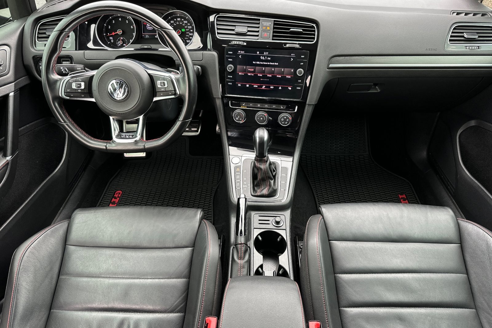 Used 2021 Volkswagen GTI SE image 14