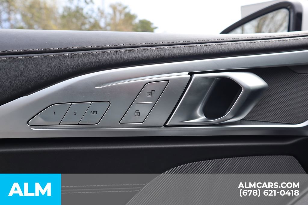 Used 2023 BMW 840i Coupe w/ Driving Assistance Package image 17