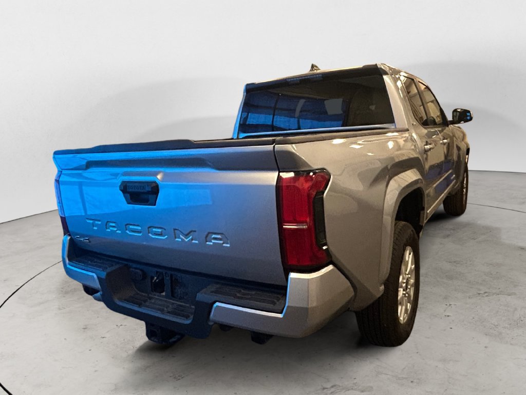 Certified 2025 Toyota Tacoma SR5 AWD/4WD image 5