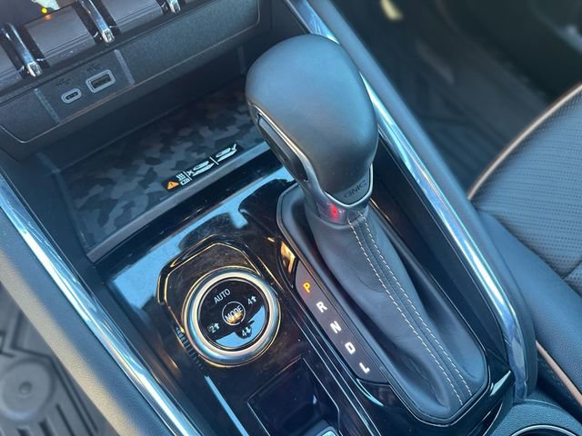 Used 2023 GMC Canyon AT4 w/ AT4 Premium Package image 21