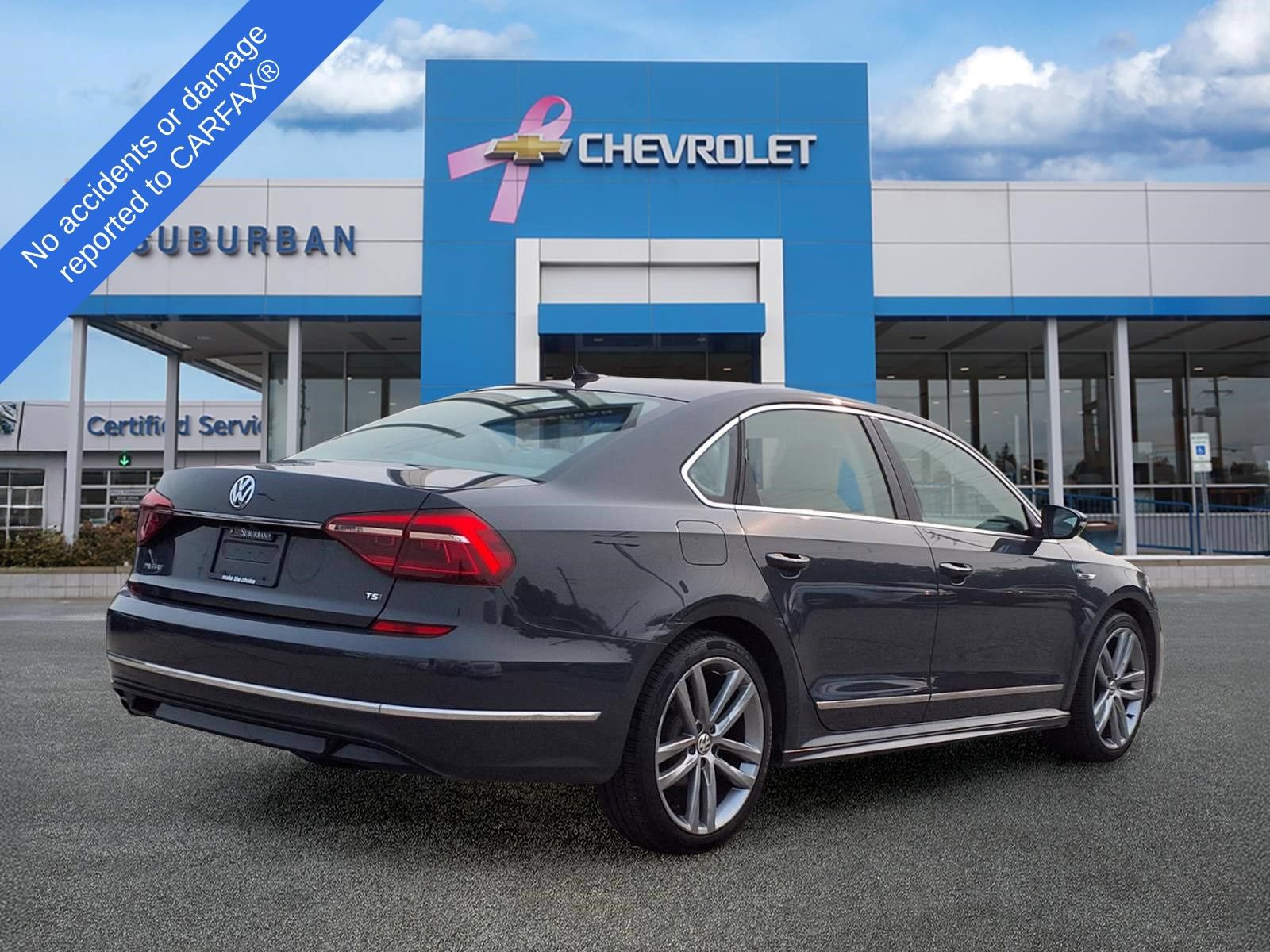 Used 2017 Volkswagen Passat 1.8T R-Line FWD image 5