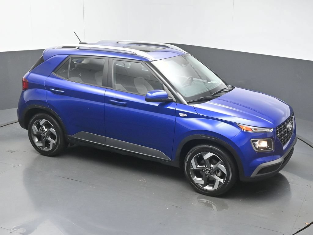 Used 2024 Hyundai Venue SEL FWD image 41