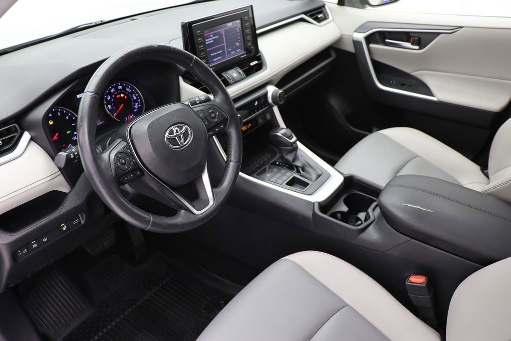 Used 2020 Toyota RAV4 XLE Premium AWD/4WD image 13