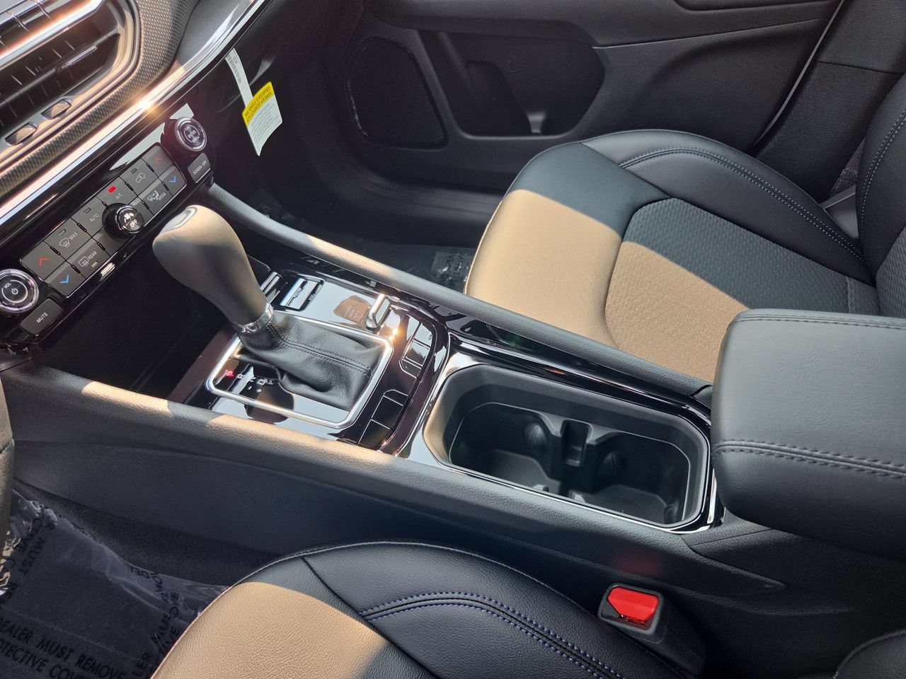 New 2026 Jeep Compass Latitude AWD/4WD image 32