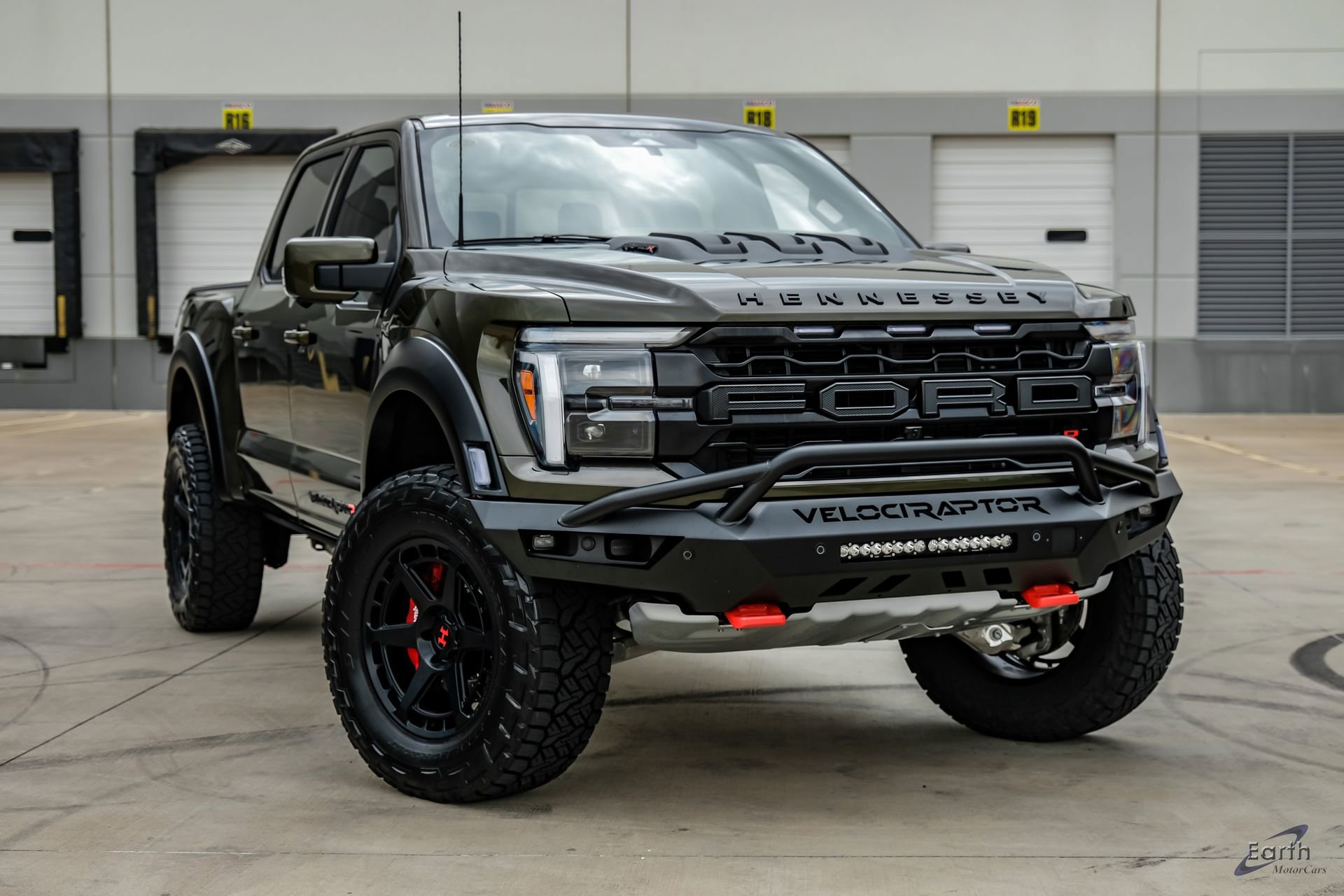 Used 2026 Ford F150 Raptor w/ Equipment Group 803A Raptor R AWD/4WD image 29