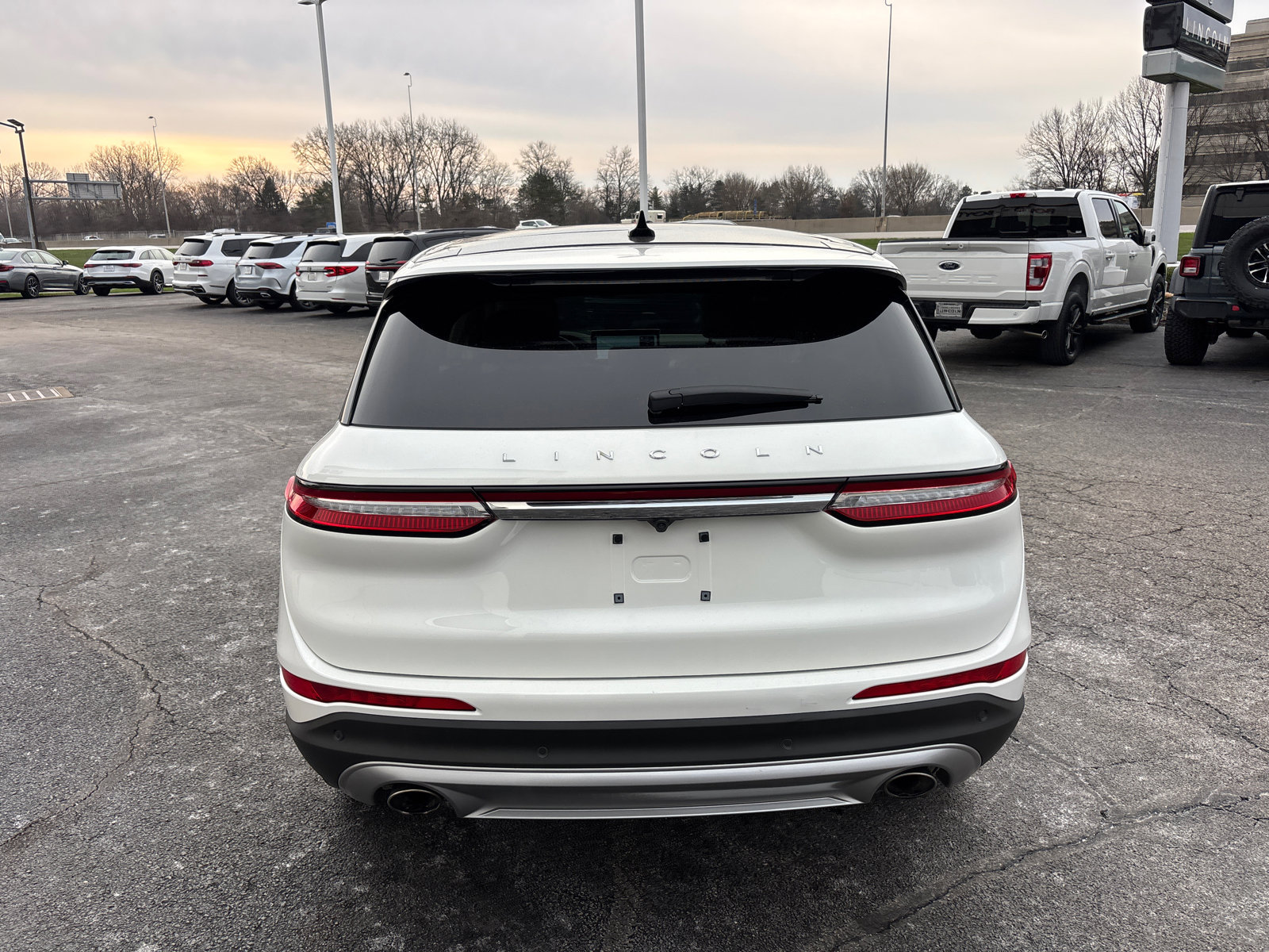 Certified 2024 Lincoln Corsair AWD w/ Equipment Group 101A image 6