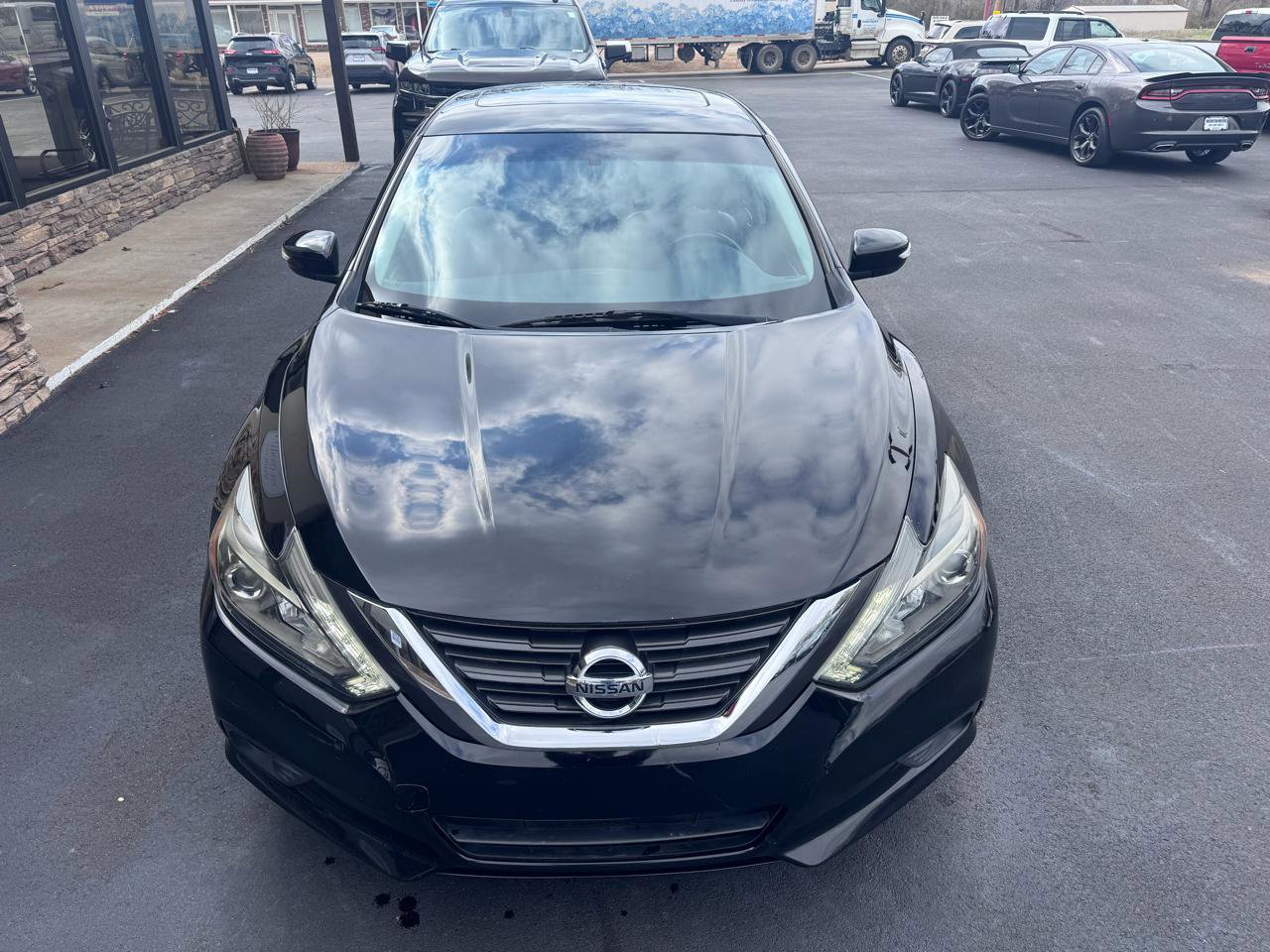 Used 2016 Nissan Altima 2.5 SL w/ 2.5 Technology w/LED Package FWD image 9