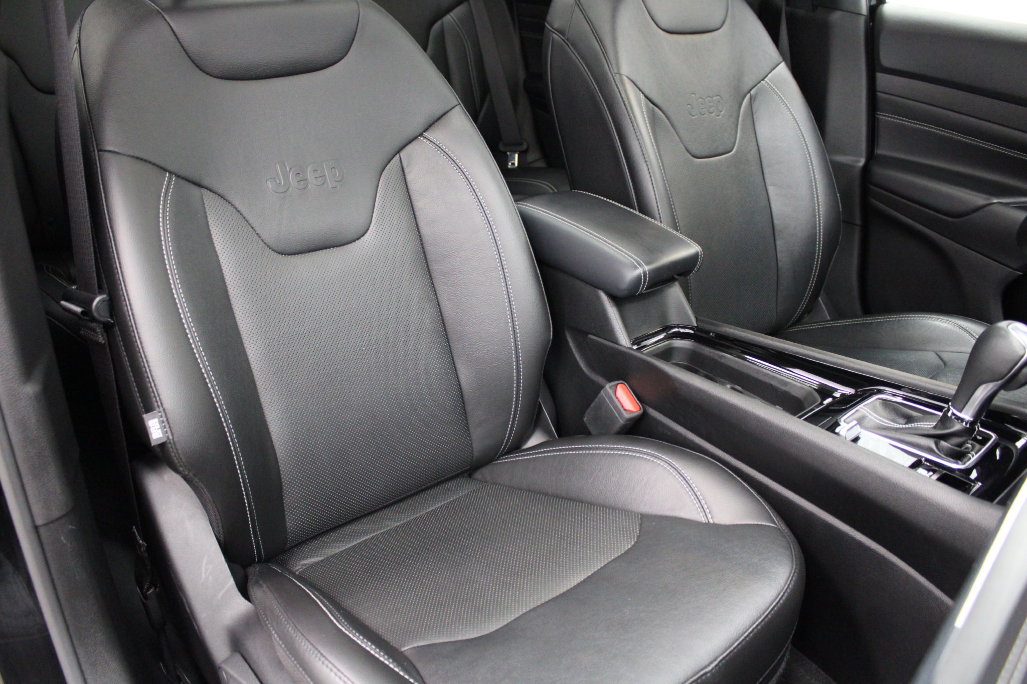 Used 2022 Jeep Compass High Altitude AWD/4WD image 27