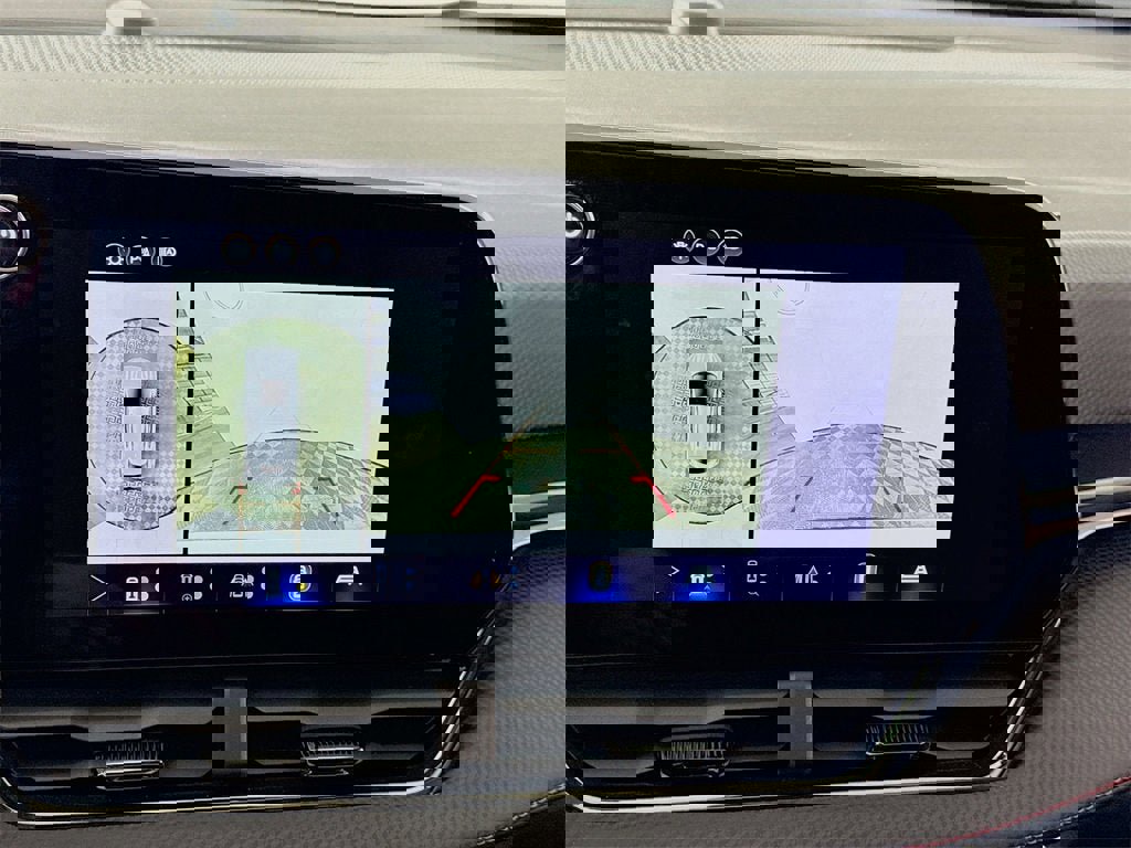 Used 2025 Chevrolet Equinox RS w/ Safety and Technology Package image 8