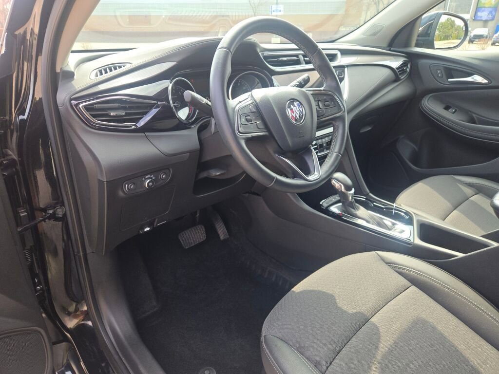 Used 2023 Buick Encore GX Select w/ Sport Touring Package image 23