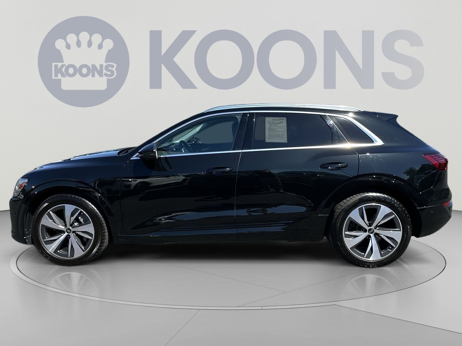 Used 2024 Audi Q8 e-tron Premium Plus w/ Premium Plus Package AWD/4WD image 7