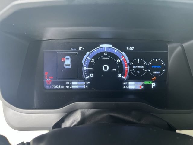 Used 2024 Toyota Sequoia Capstone AWD/4WD image 11