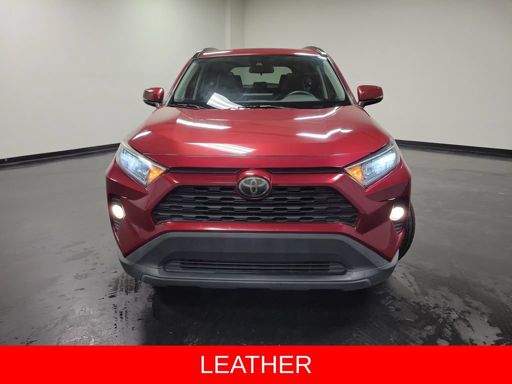 Used 2020 Toyota RAV4 XLE Premium FWD image 2