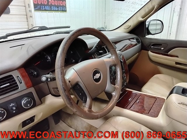 Used 2009 Chevrolet Suburban LTZ AWD/4WD image 11