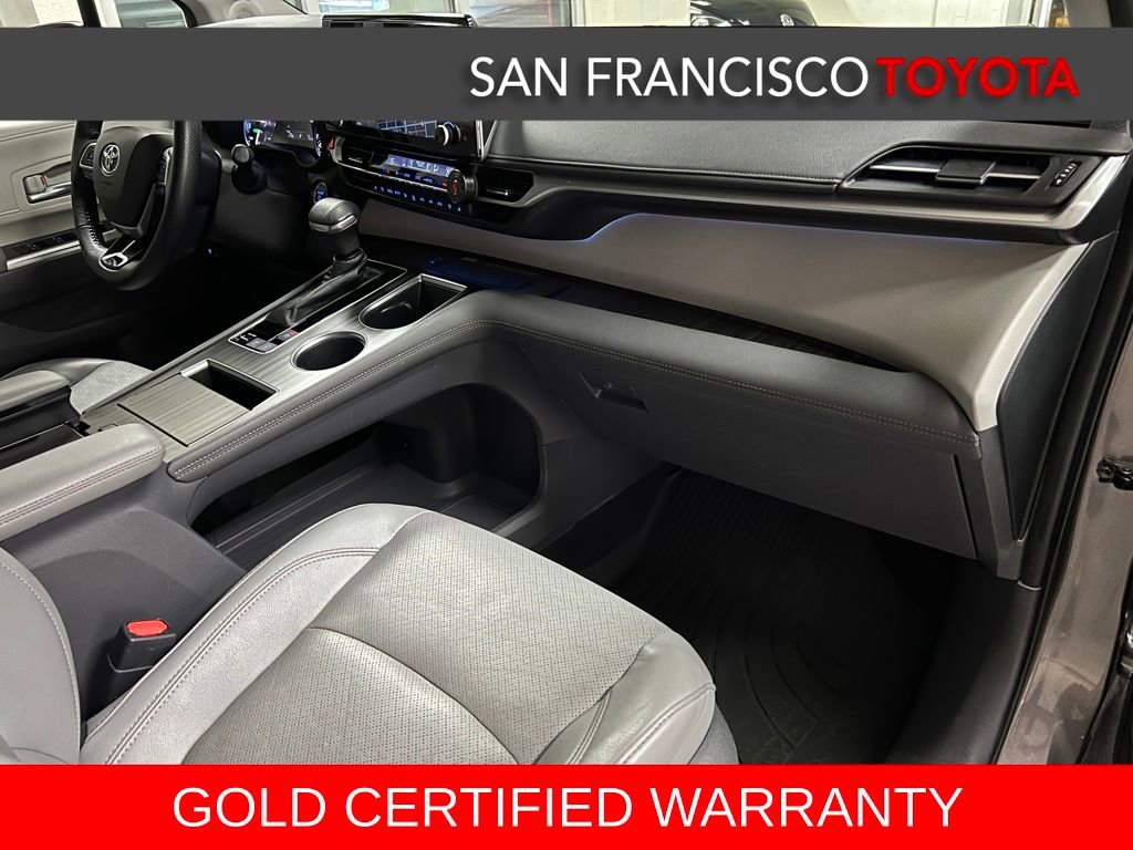 Certified 2021 Toyota Sienna Limited image 27