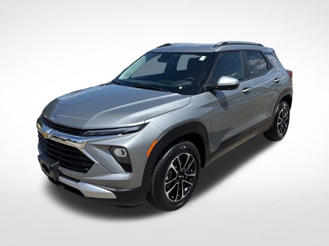 Used 2025 Chevrolet TrailBlazer LT FWD image 3