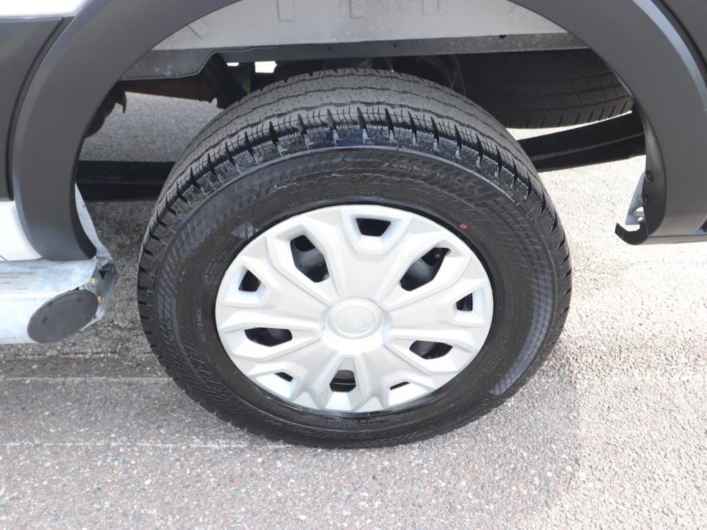 Used 2025 Ford Transit 250 Low Roof w/ Exterior Upgrade Package RWD image 24