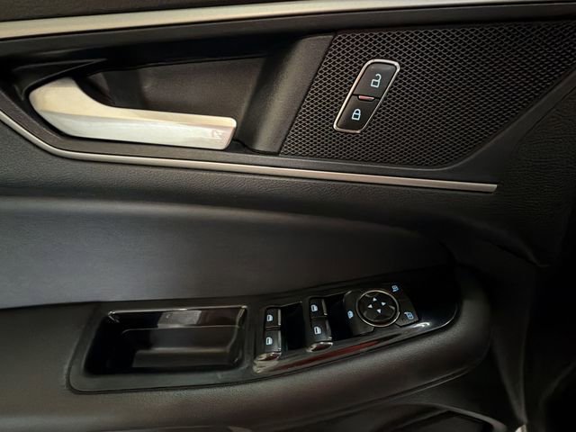 Used 2019 Ford Edge SEL w/ Cold Weather Package image 13