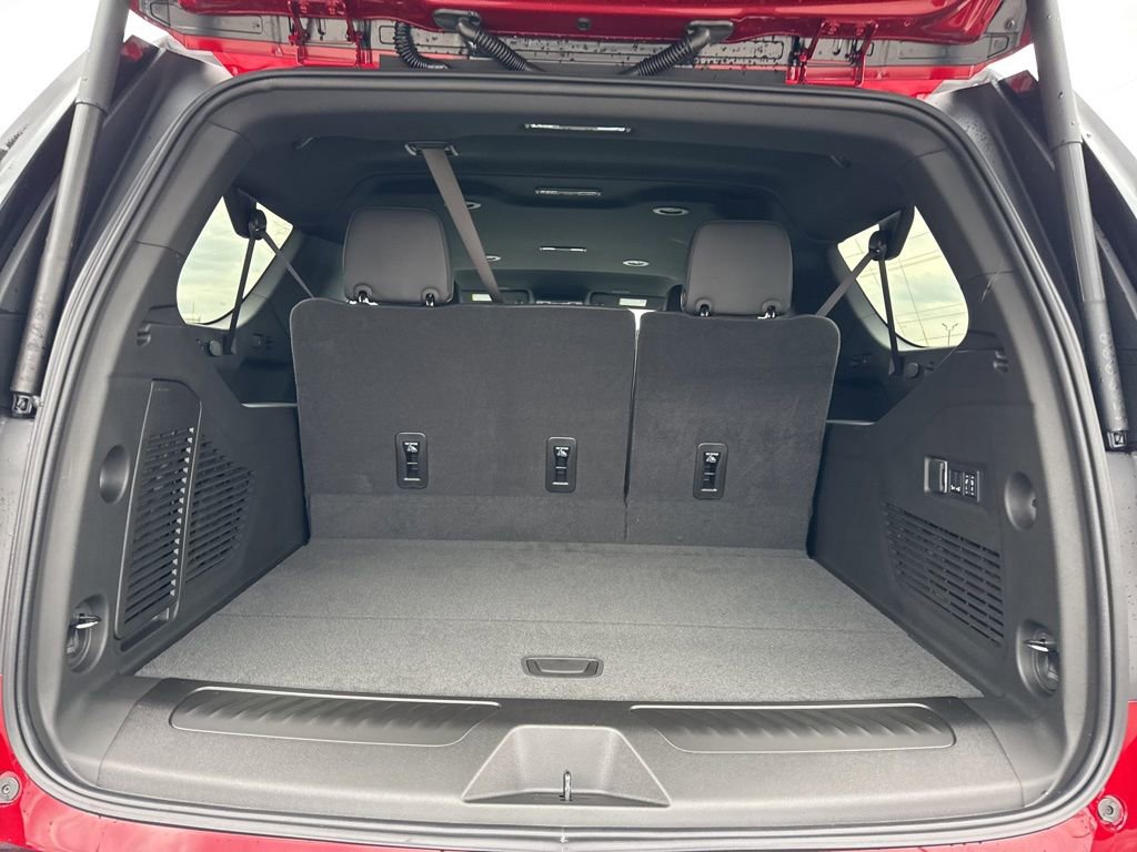 New 2026 GMC Yukon XL Elevation image 32