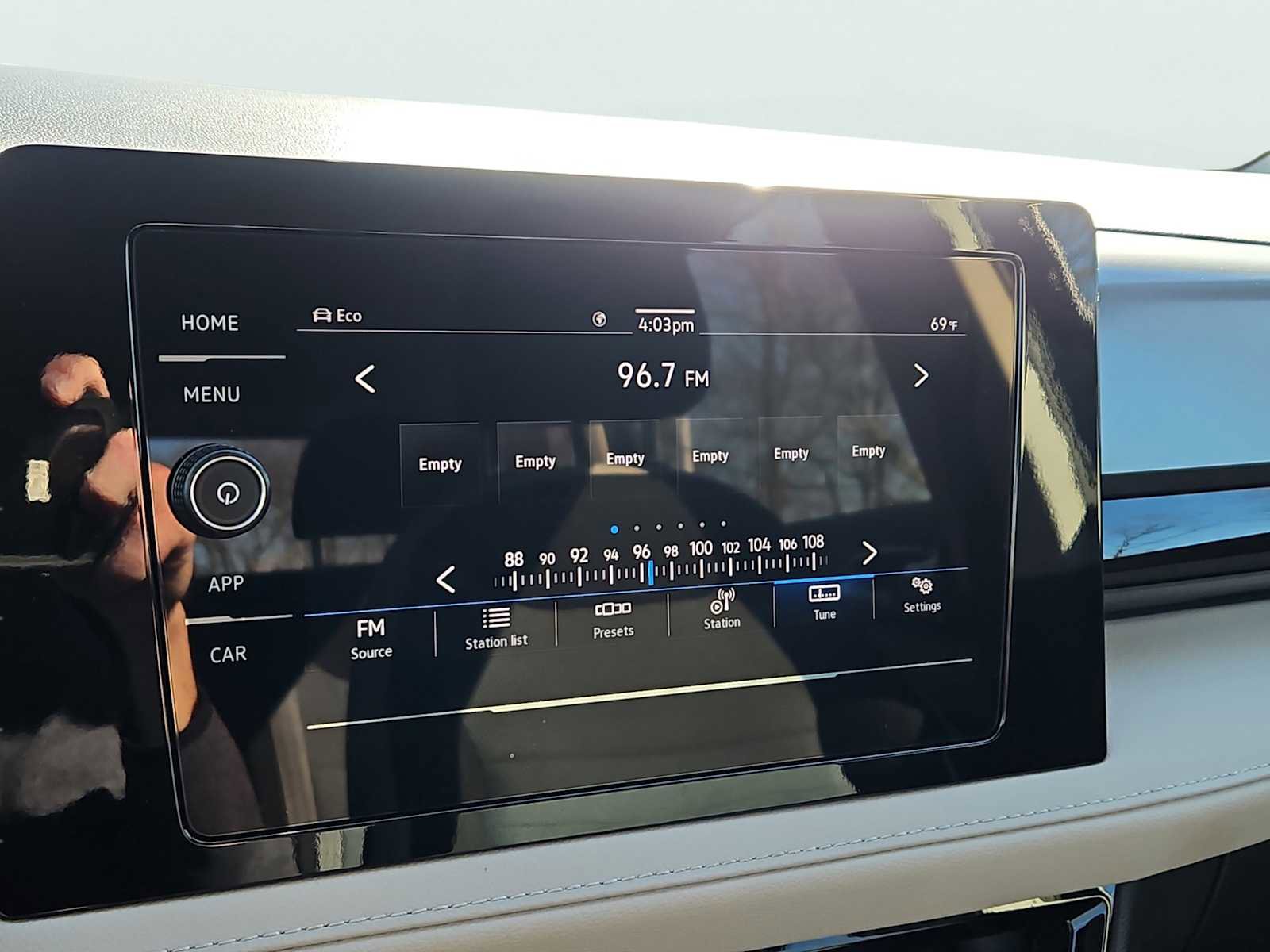 Used 2025 Volkswagen Taos S AWD/4WD image 25