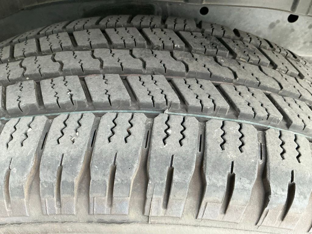 Used 2024 Nissan Titan SV w/ SV Bronze Edition Package image 10