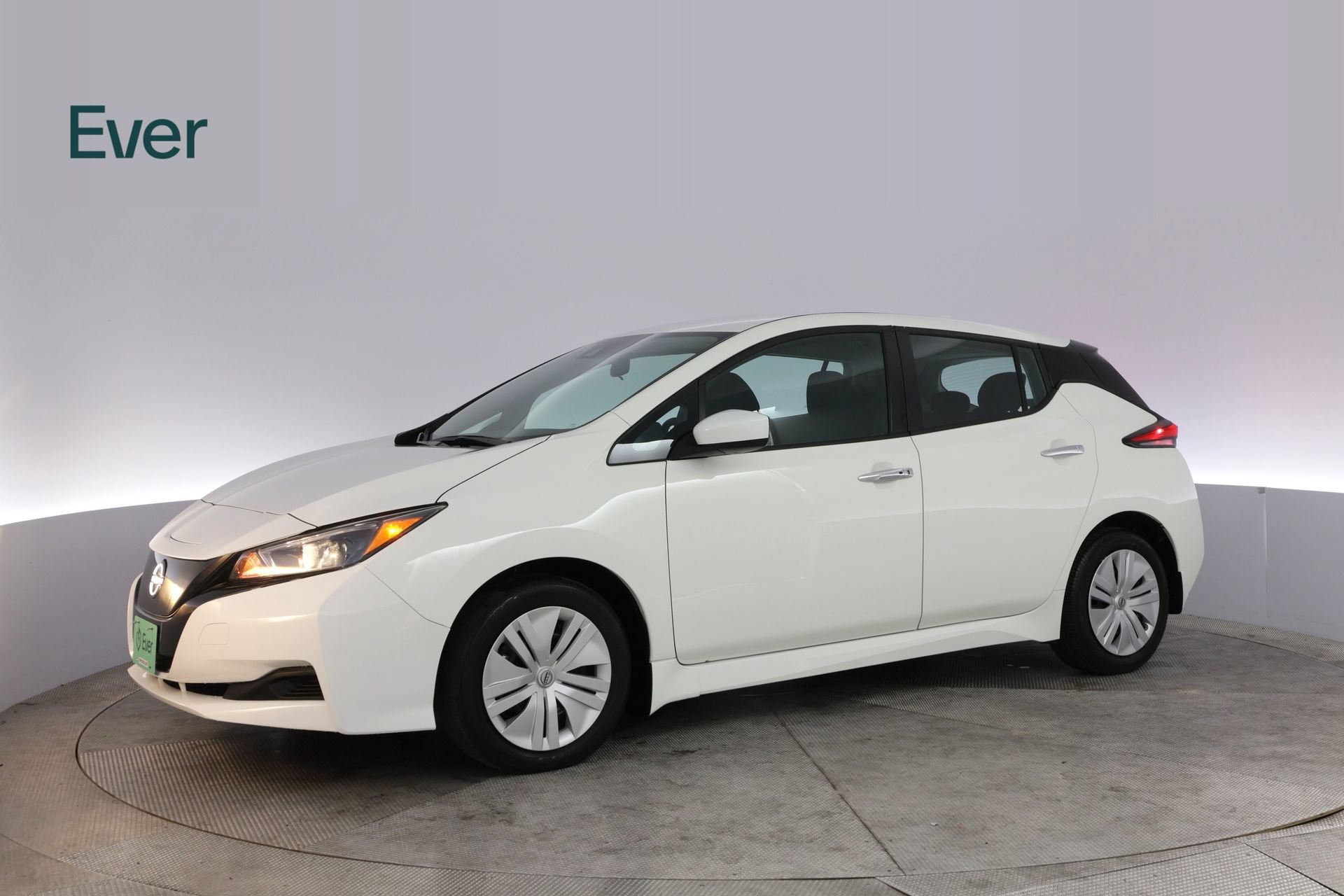 Used 2025 Nissan Leaf S FWD image 18