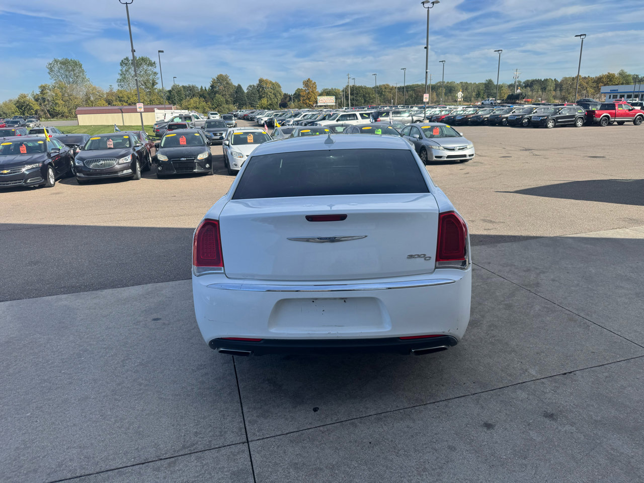 Used 2017 Chrysler 300 C w/ Light Group image 6