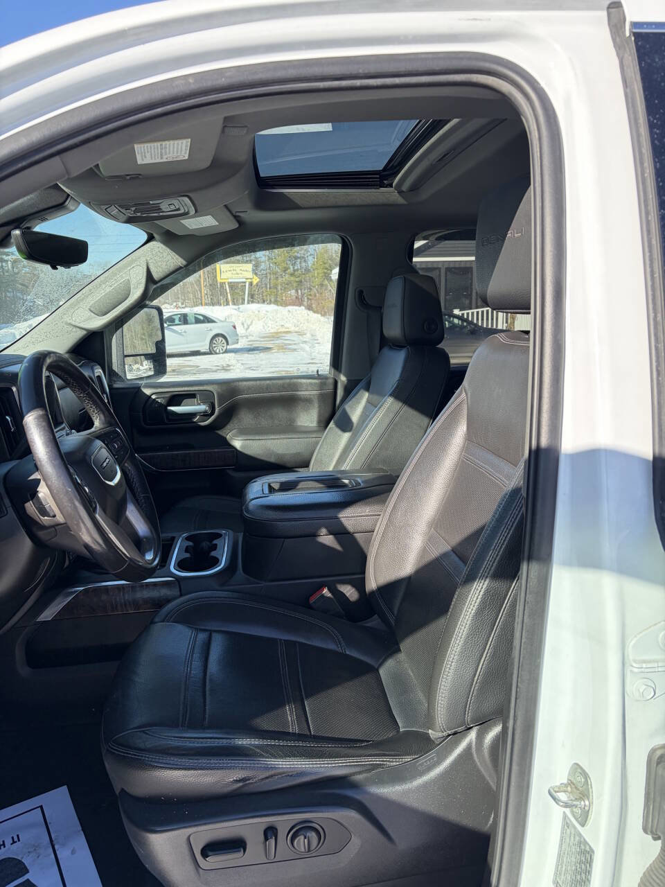 Used 2021 GMC Sierra 2500 Denali w/ Denali Ultimate Package image 18