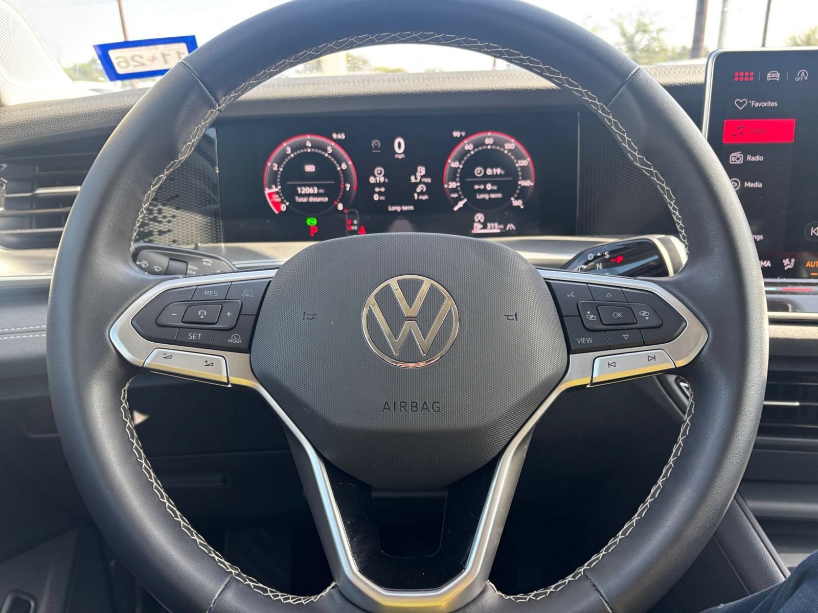 Used 2026 Volkswagen Tiguan SE AWD/4WD image 28