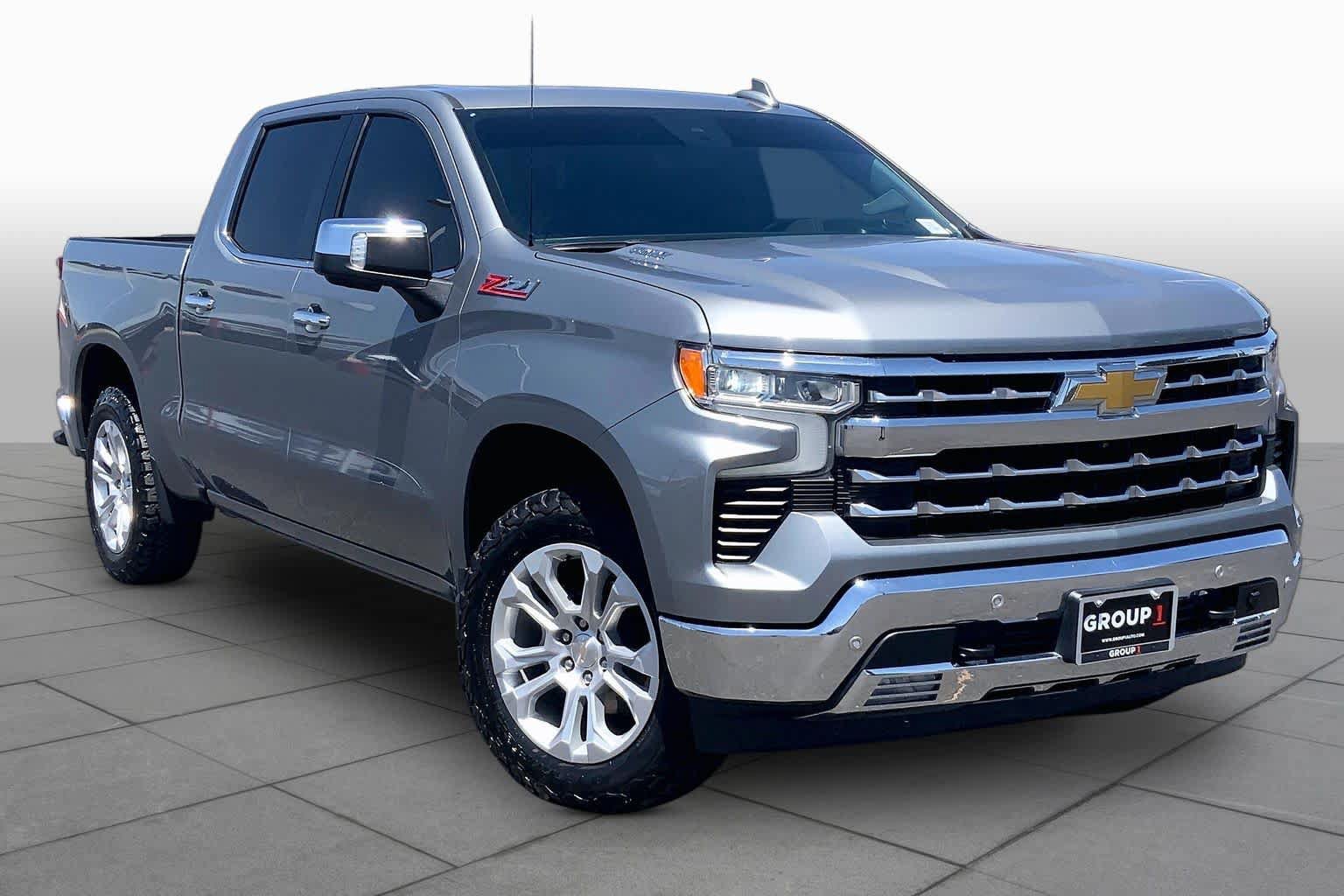 Used 2023 Chevrolet Silverado 1500 LTZ w/ LTZ Premium Package AWD/4WD image 3