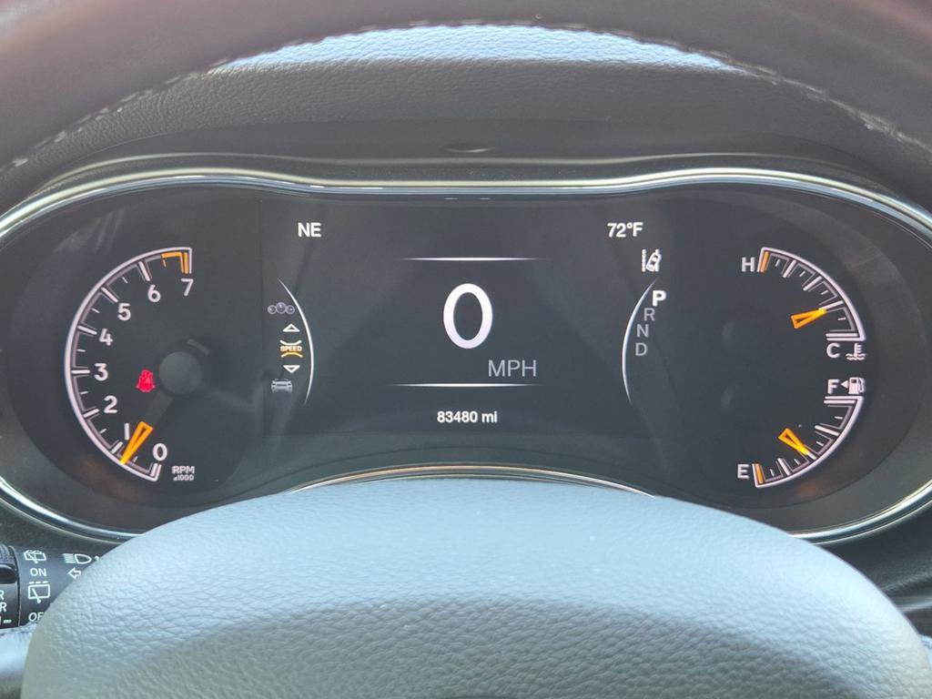 Used 2022 Jeep Grand Cherokee Laredo X image 23