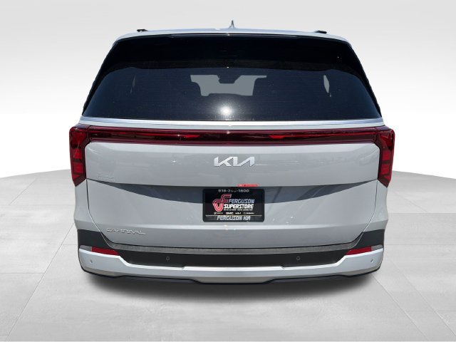 New 2027 Kia Carnival EX FWD image 6