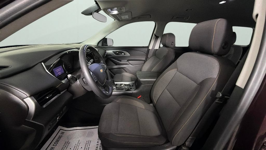 Certified 2021 Chevrolet Traverse LT FWD image 17