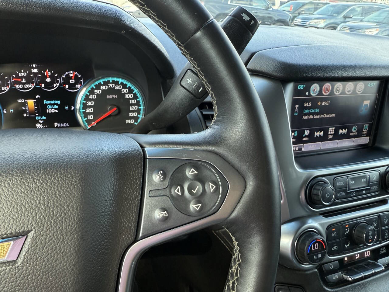 Used 2017 Chevrolet Suburban Premier image 18