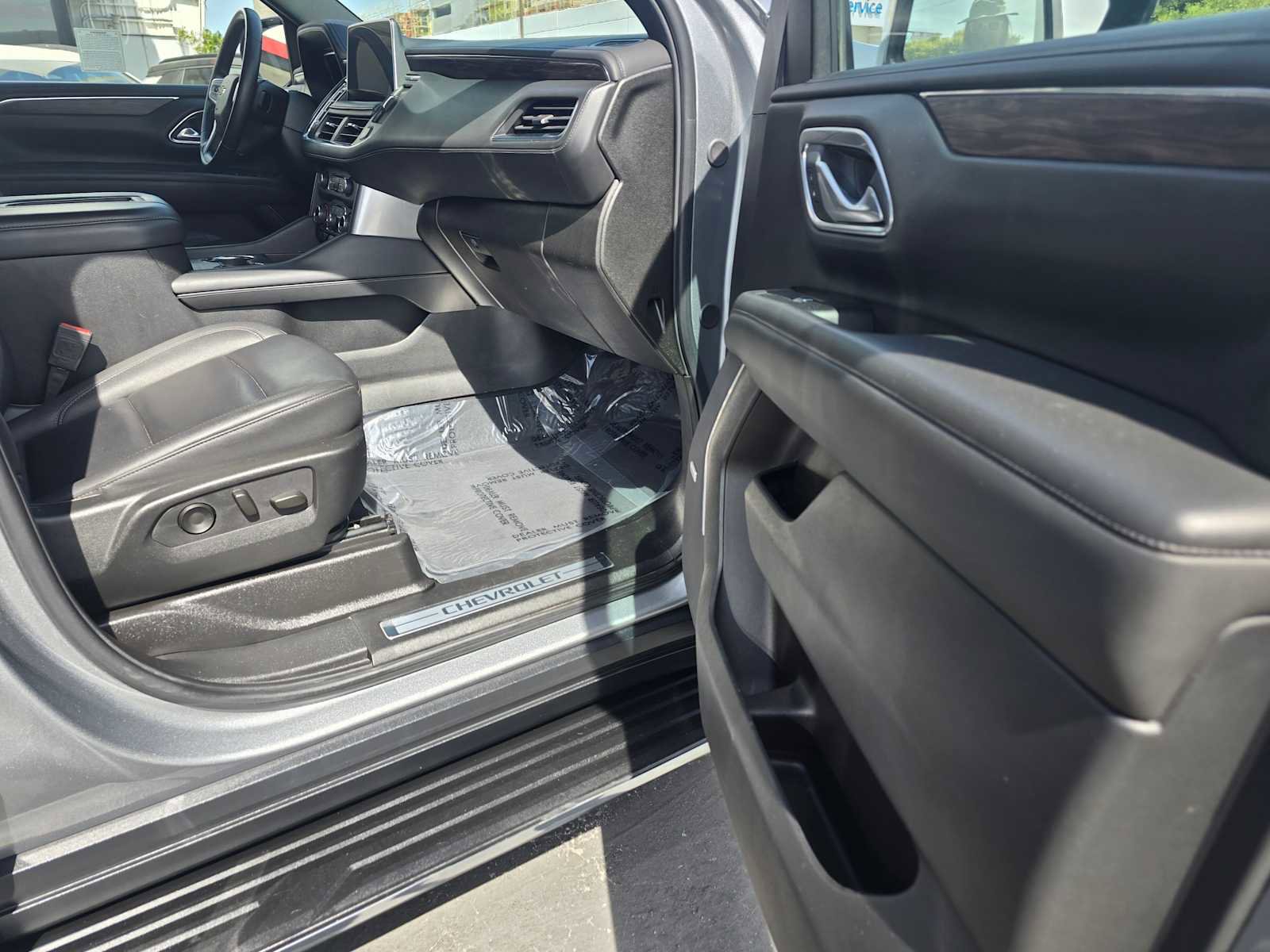 Used 2024 Chevrolet Tahoe LT image 10