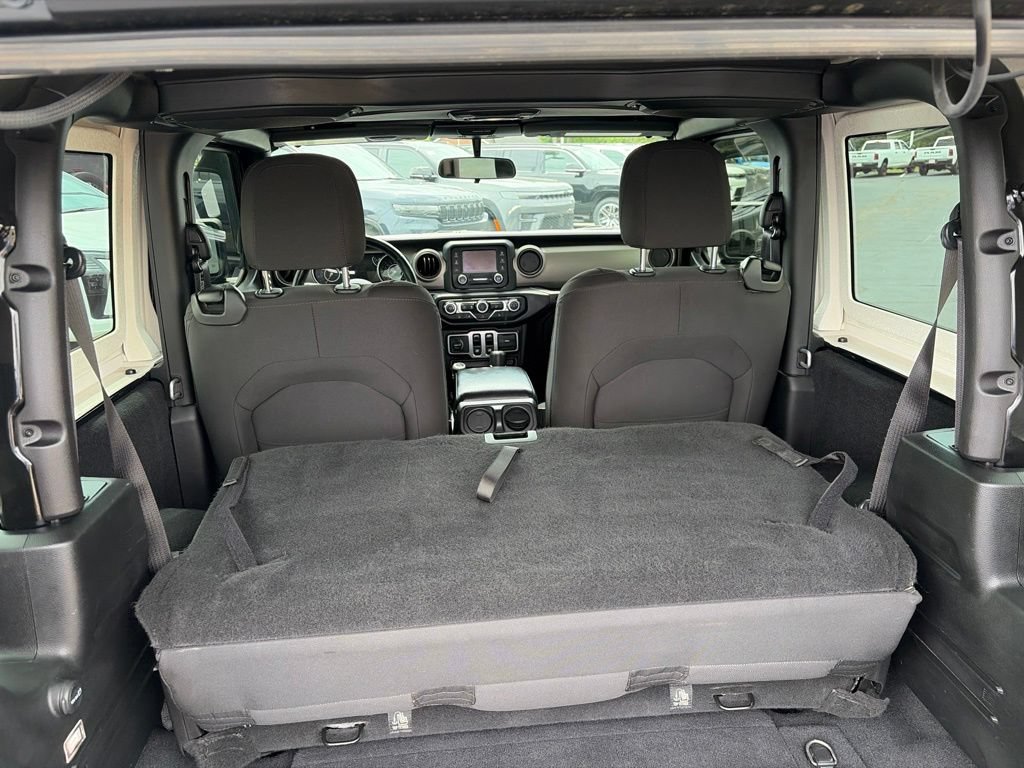 Certified 2018 Jeep Wrangler Sport AWD/4WD image 12