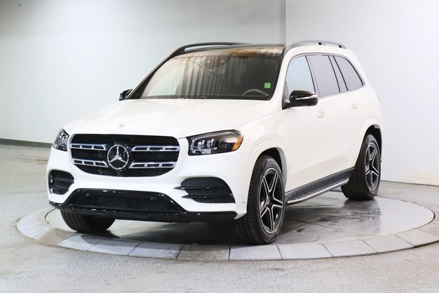 Used 2022 Mercedes-Benz GLS 580 4MATIC image 16
