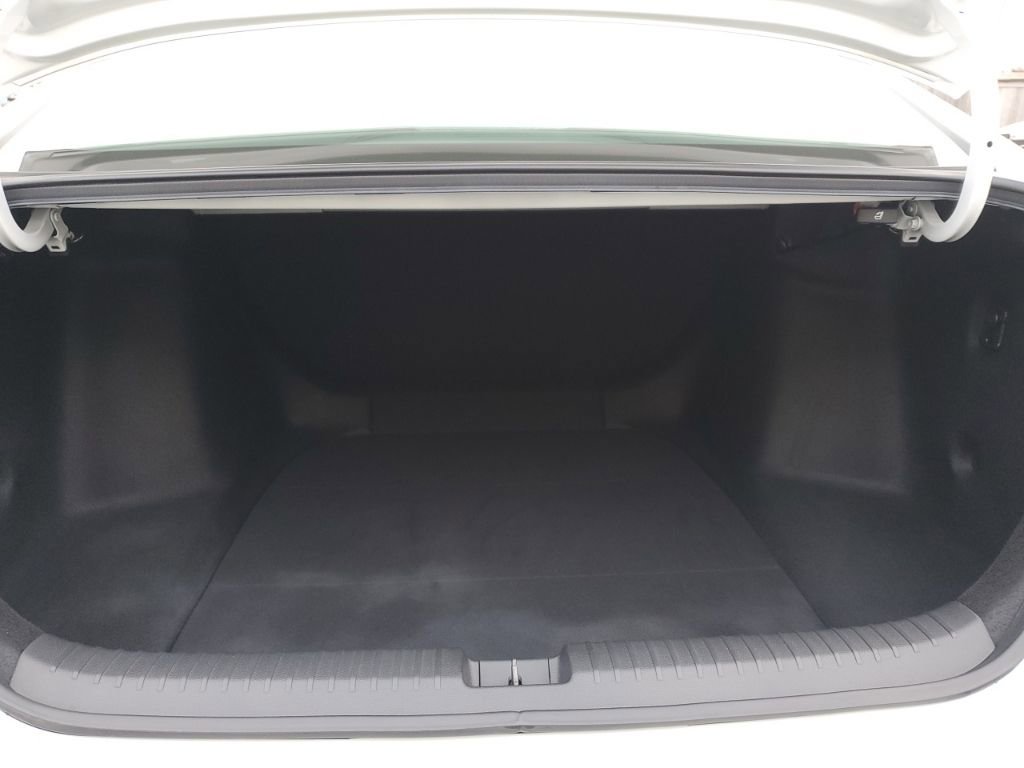 Certified 2023 Honda Accord LX image 33