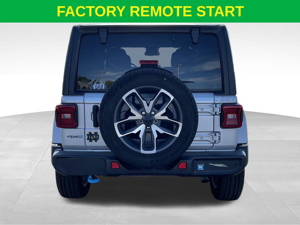 Used 2024 Jeep Wrangler Unlimited w/ Convenience Group AWD/4WD image 8