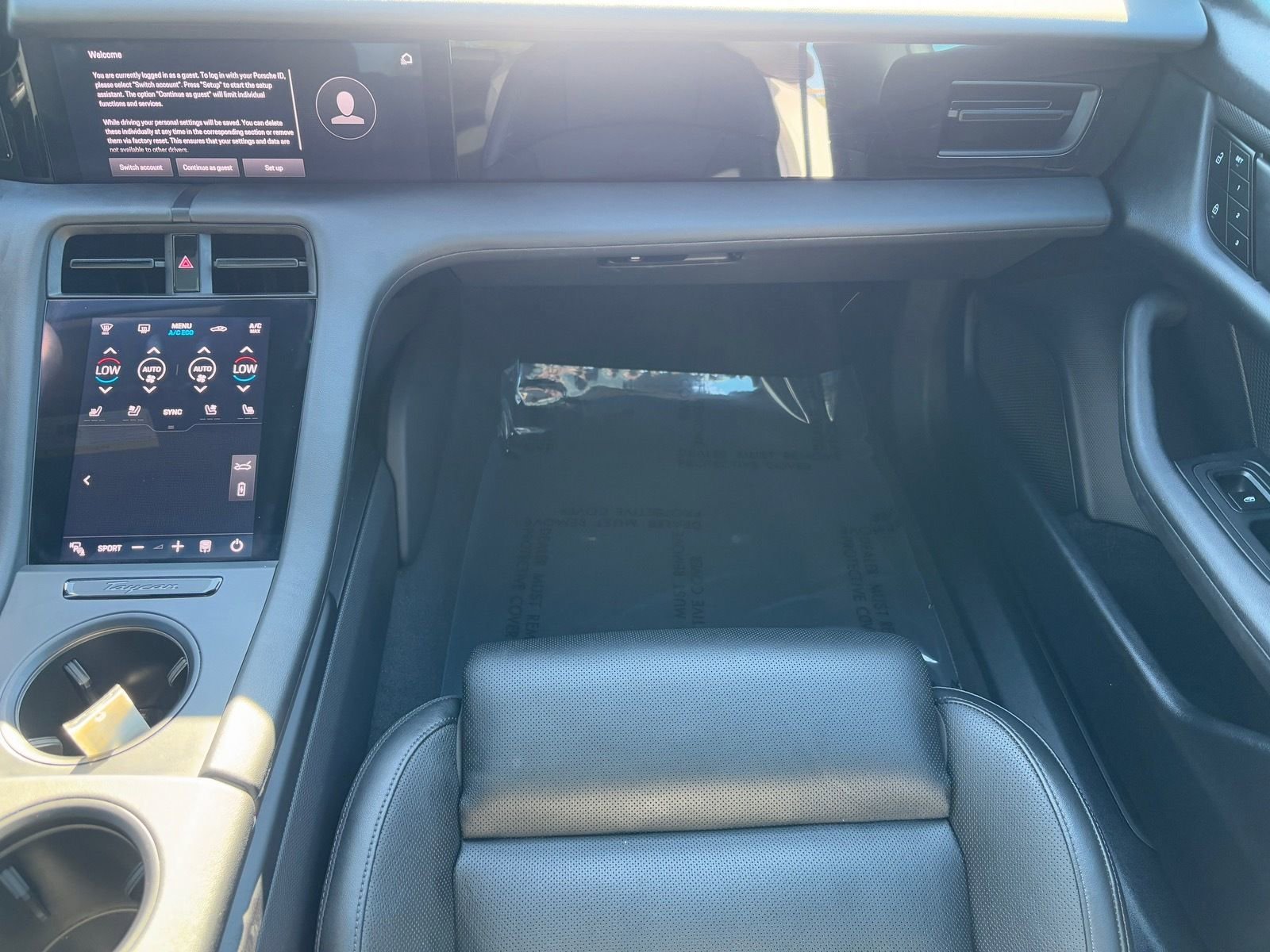 Used 2023 Porsche Taycan image 15