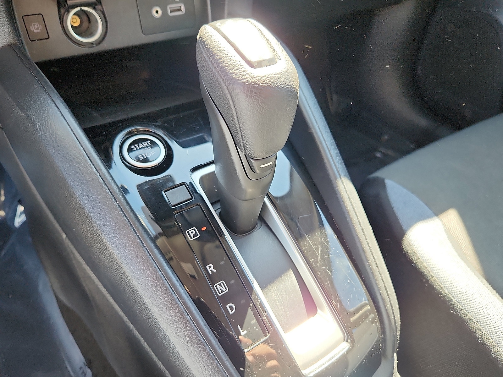 Used 2024 Nissan Versa SV FWD image 14
