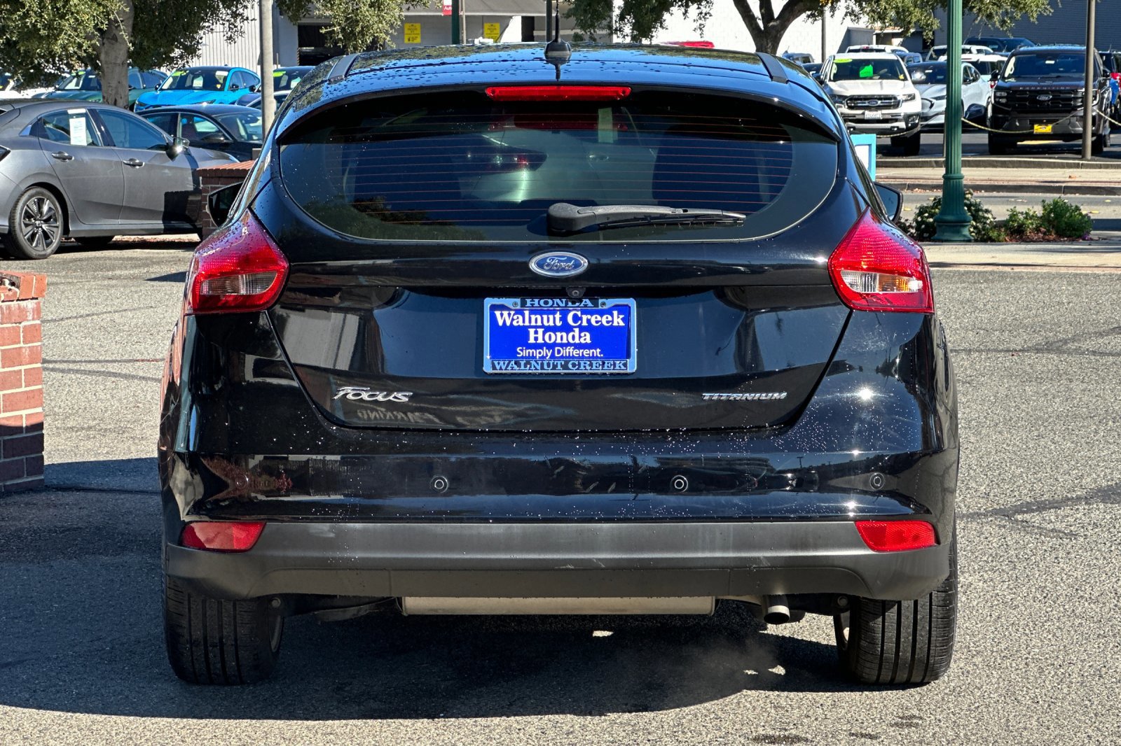 Used 2016 Ford Focus Titanium w/ Titanium Technology Package image 5