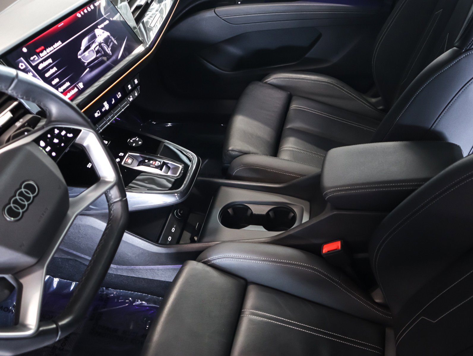 Used 2023 Audi Q4 e-tron Prestige w/ Black Optic Package image 15