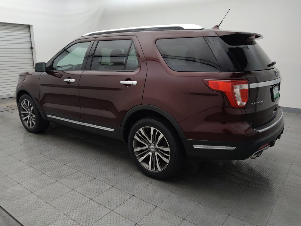 Used 2018 Ford Explorer Platinum AWD/4WD image 3