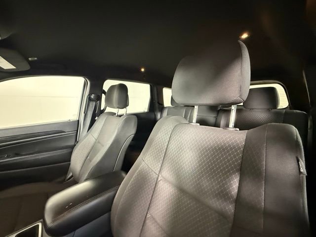 Used 2019 Jeep Grand Cherokee Laredo image 20