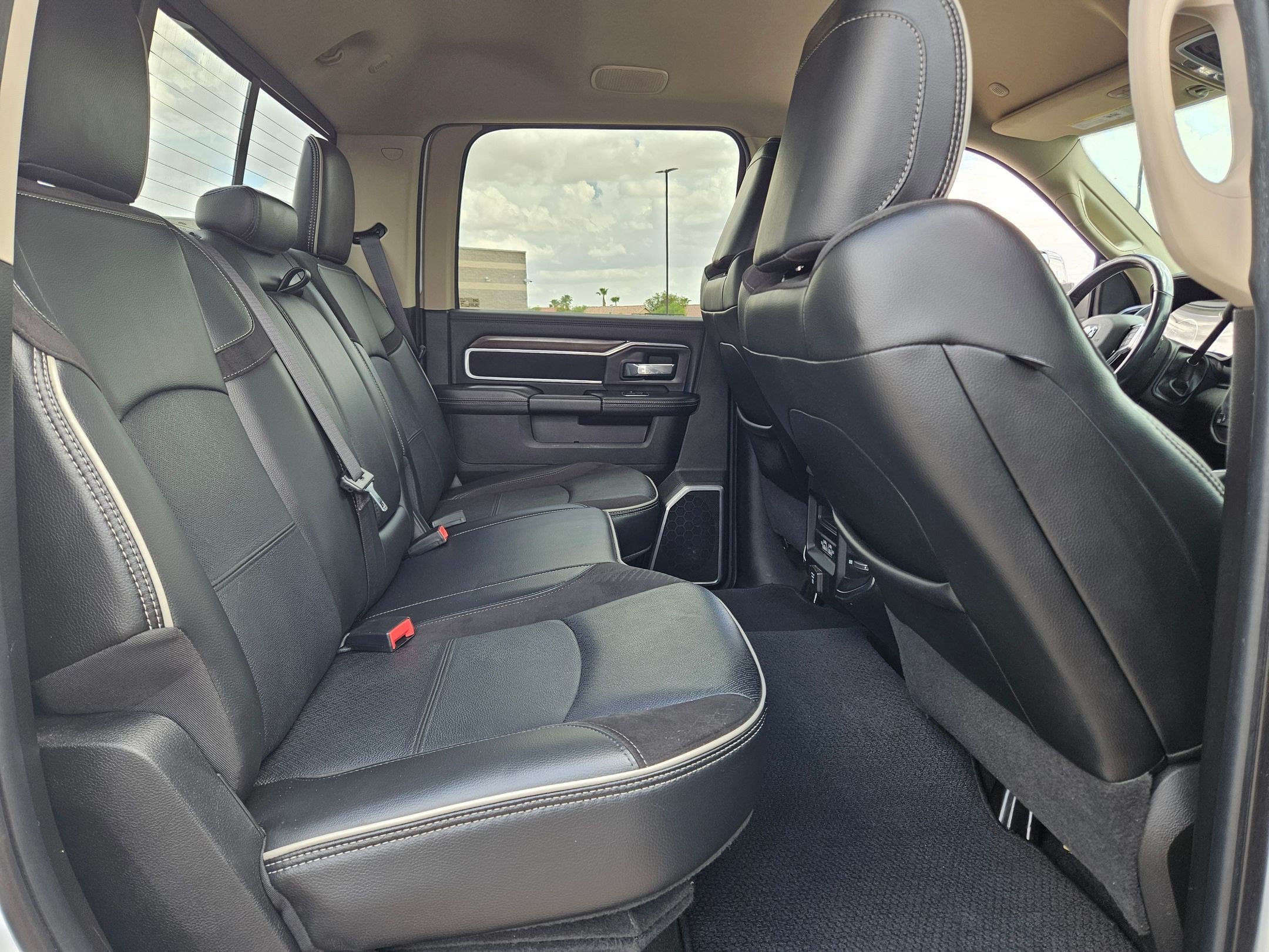 Used 2022 RAM 2500 Laramie AWD/4WD image 25