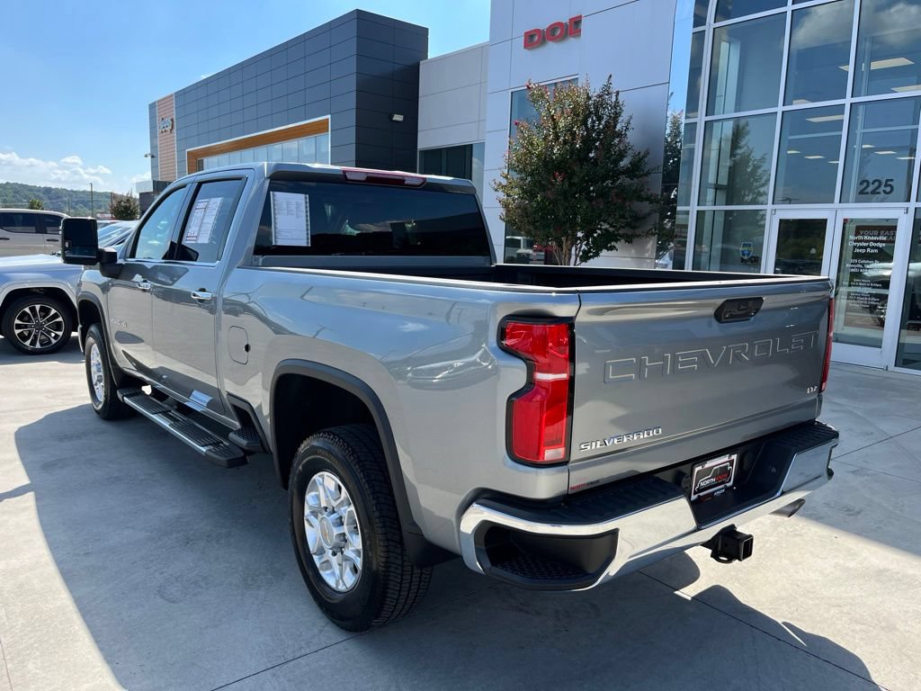 Used 2025 Chevrolet Silverado 2500 LTZ w/ LTZ Convenience Package AWD/4WD image 19